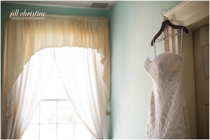 wedding dress